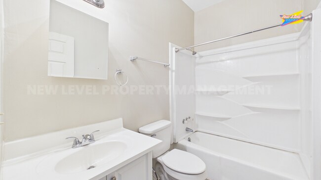 Building Photo - 352 N Holyoke Pl