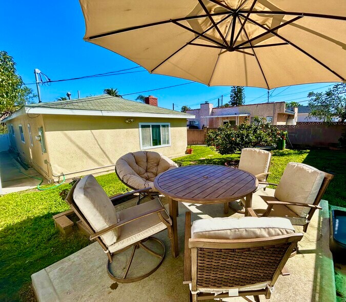 Building Photo - 719 N Cabrillo Ave