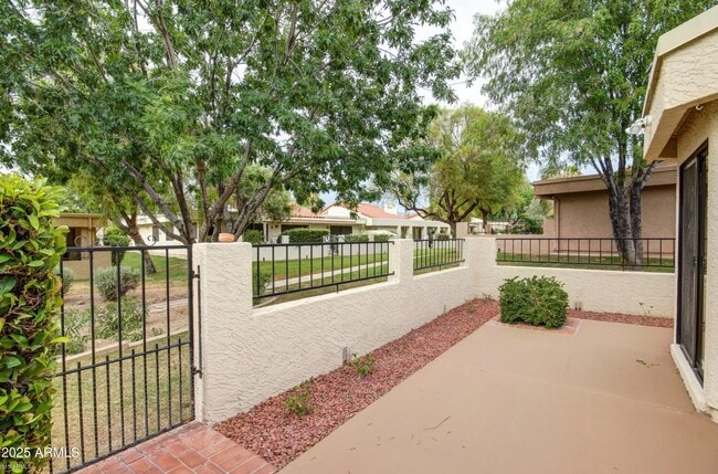 Building Photo - 10546 E Topaz Cir