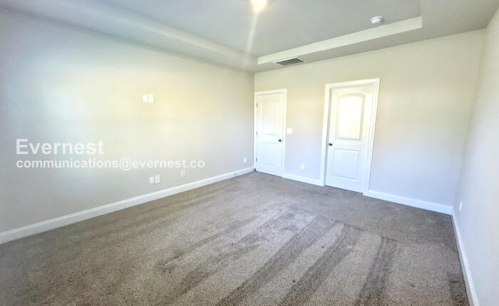 Building Photo - 4597 Winslet Dr