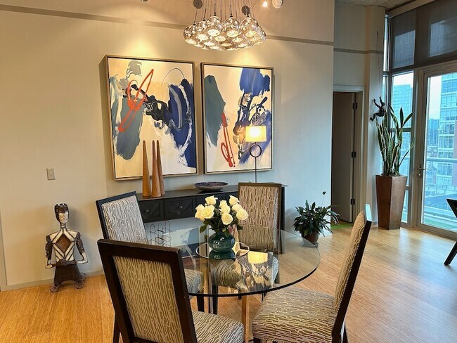 Building Photo - 700 12th Ave S