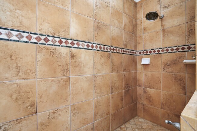 Building Photo - 12854 Carrington Cir