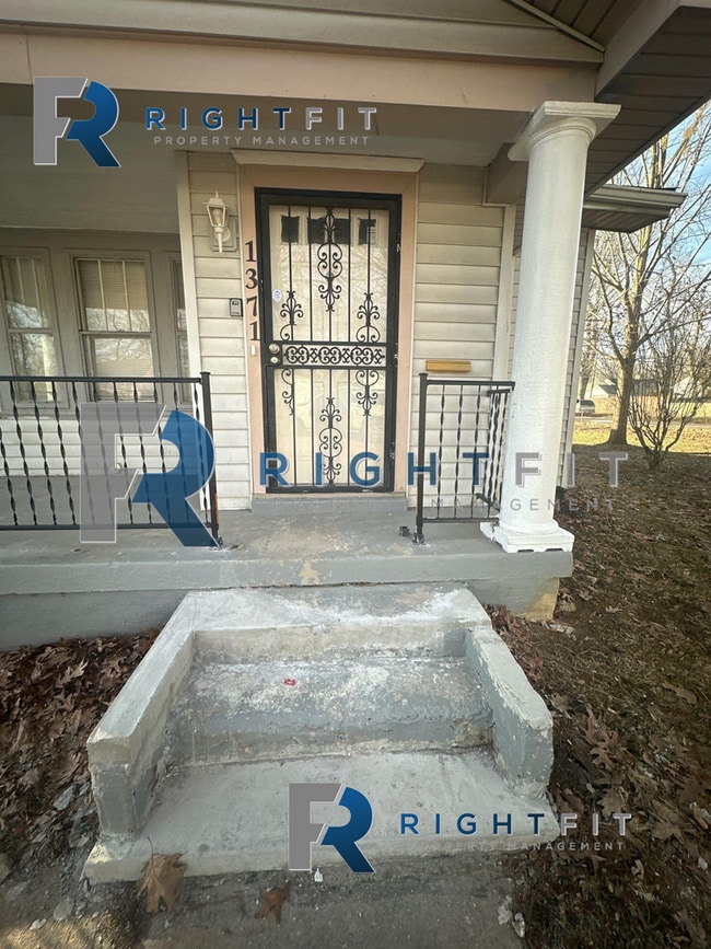 Building Photo - 3 bedroom 1 bathroom