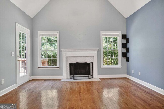 Building Photo - 354 E Creek Bend