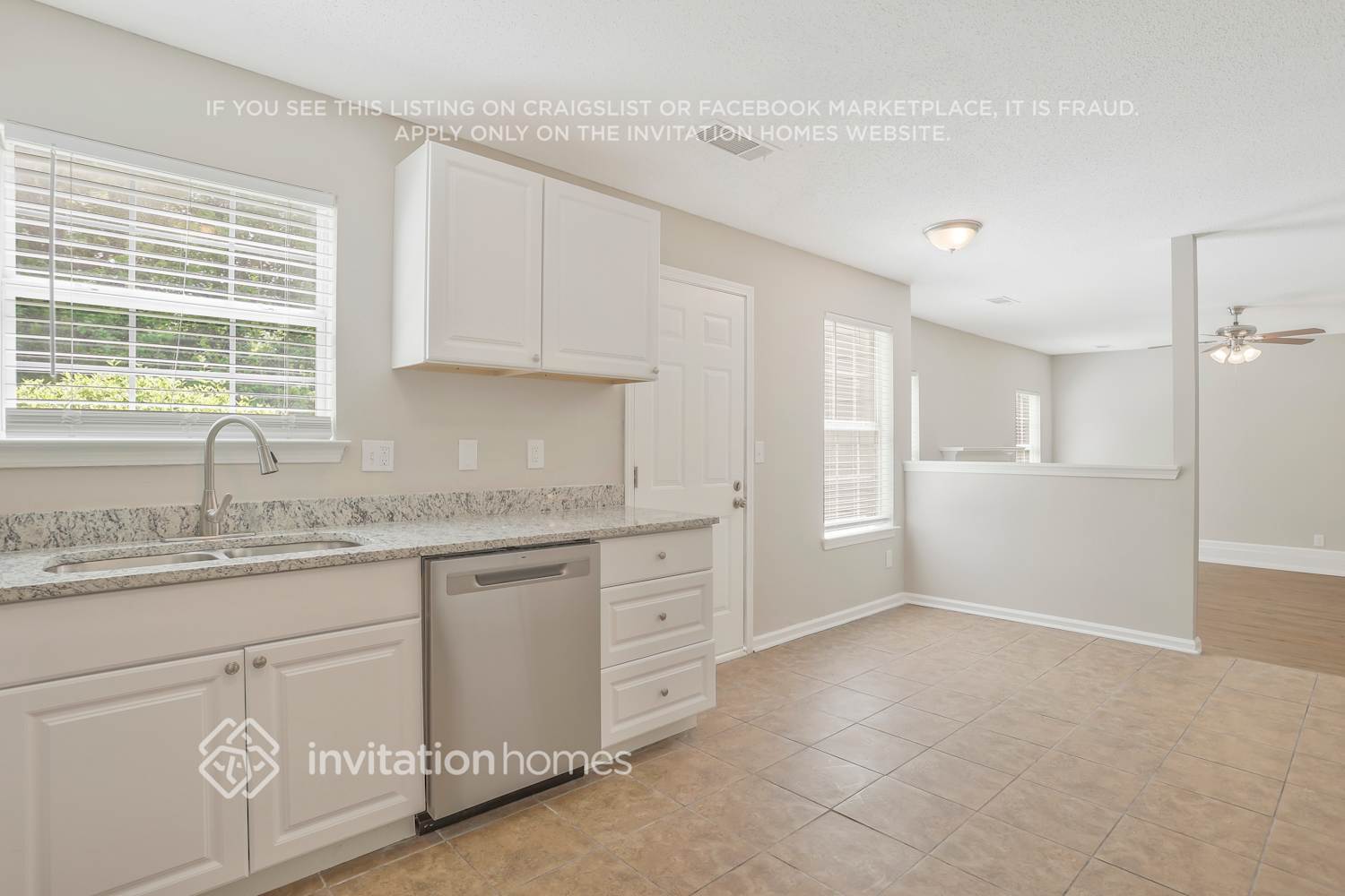 Building Photo - 2888 Chilhowee Dr
