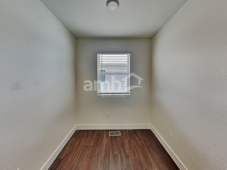 Building Photo - 3994 Wyedale Way