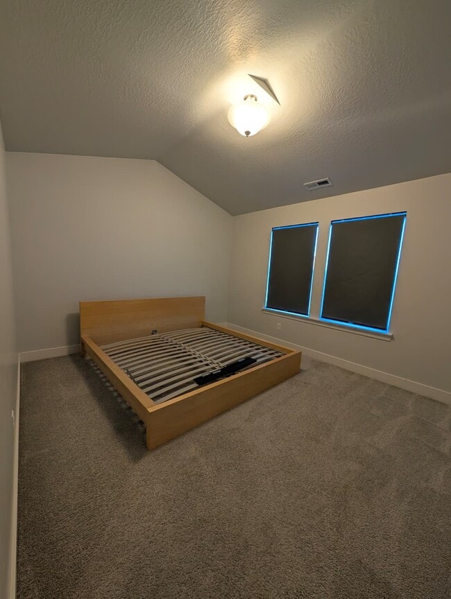 Building Photo - 2005 N 4040 W