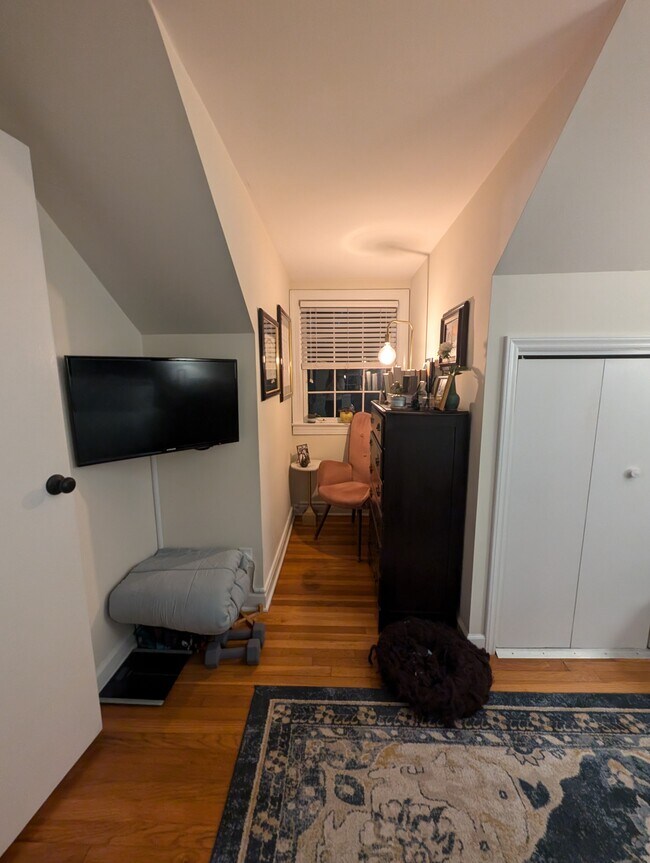 Building Photo - 1936 Smallwood Dr