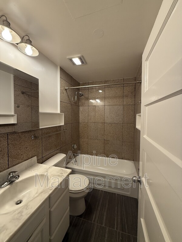 Building Photo - 115-117 Sanchez Street - 115-3