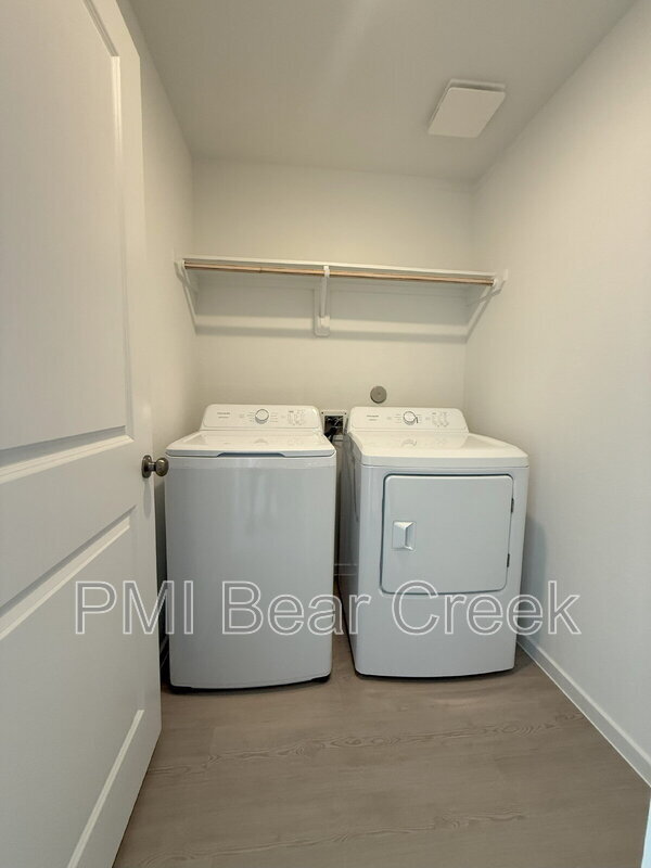 Building Photo - 10268 Prairie Dunes Ln