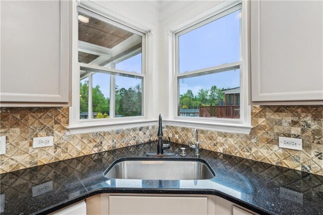 Building Photo - 2539 Larson Creek Cove NW