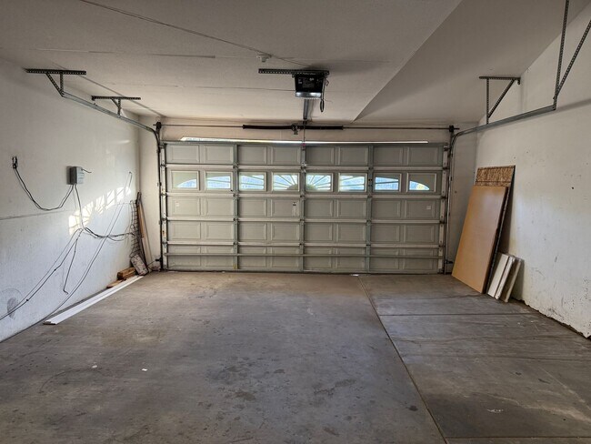 Building Photo - Upstairs Apartment Available-Two Bedroom, One Bath