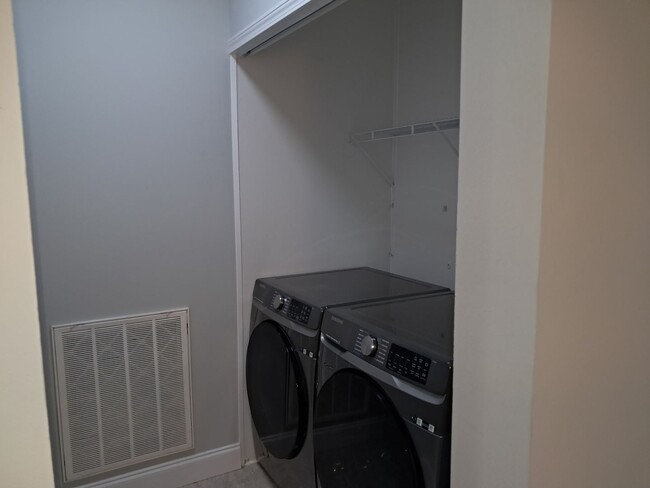 Building Photo - 55+ Community!!! Available May 23, 2025