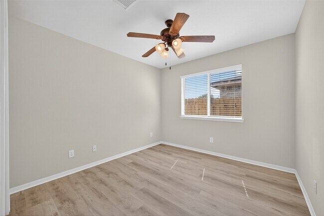Building Photo - 13206 Barton Meadow Ln