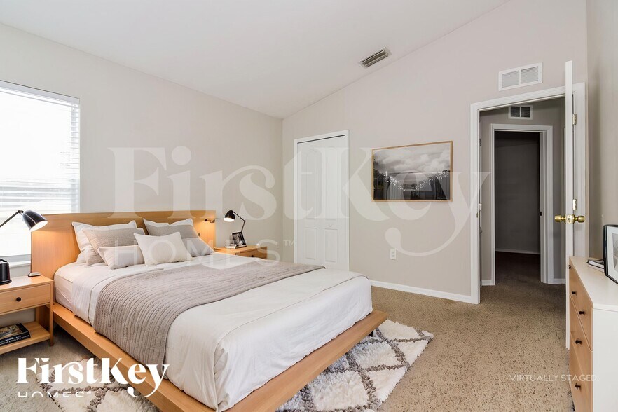 Building Photo - 18136 Birdwater Dr