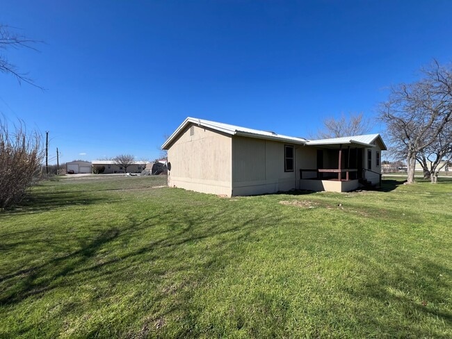 Building Photo - Homes for Rent in Rhome TX