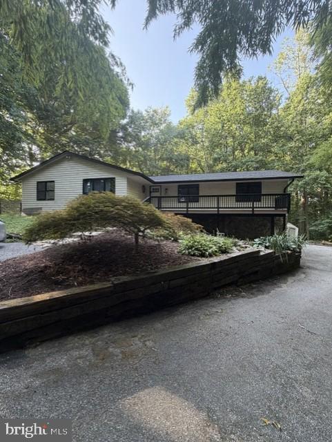 Building Photo - 814 Rustic Ln