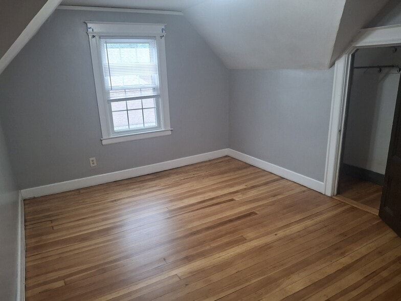 Lg bedroom - 422 Prospect Ave