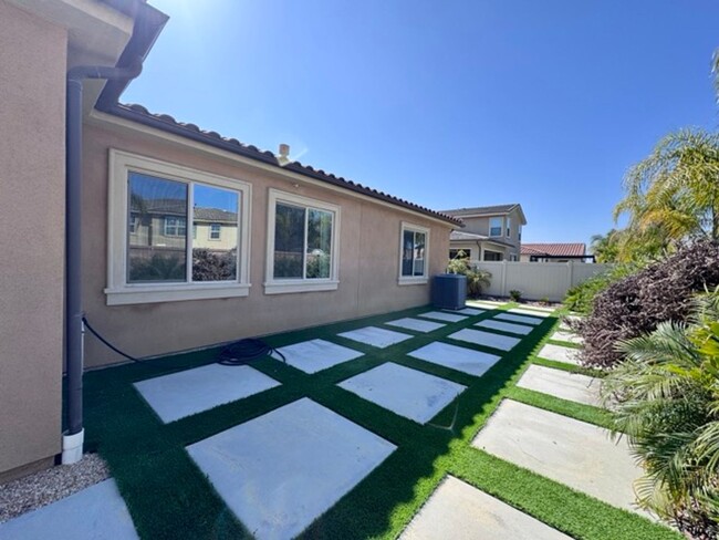 Building Photo - 4 bedroom single story Spencers Crossing h...