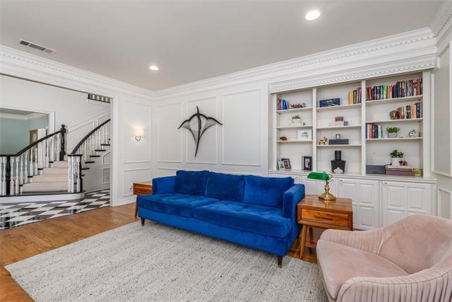 Building Photo - 3209 Gary Dr