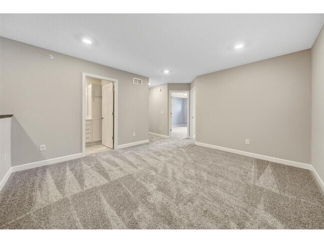 Building Photo - 10518 Weston Wy N