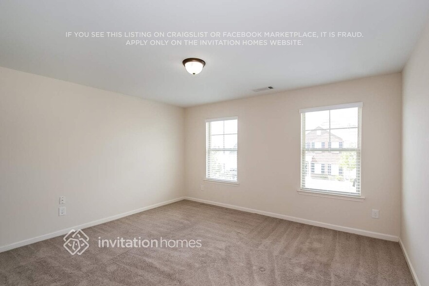 Building Photo - 4292 Violet Way Ct