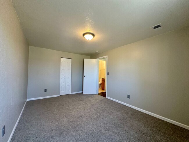 Building Photo - 4160 W 74th Ave