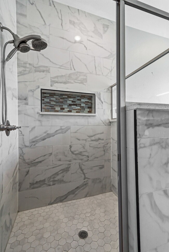 Building Photo - Modern Corner Home | 4 Bedrooms | 2.5 Bathrooms | Covered Outdoor Living