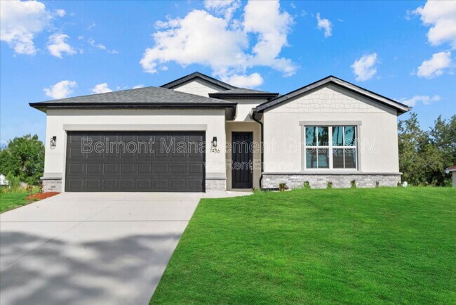 Building Photo - 1486 Ardisia St