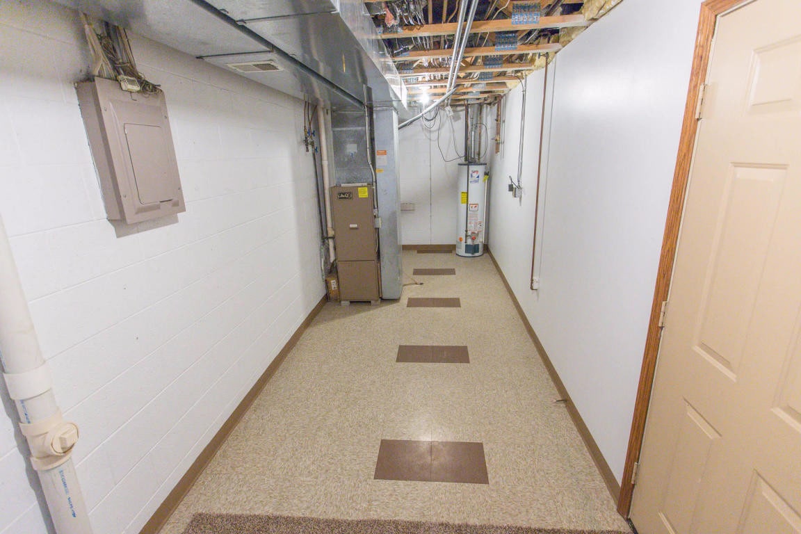 LL Storage area - 288 Meadowcreek Dr