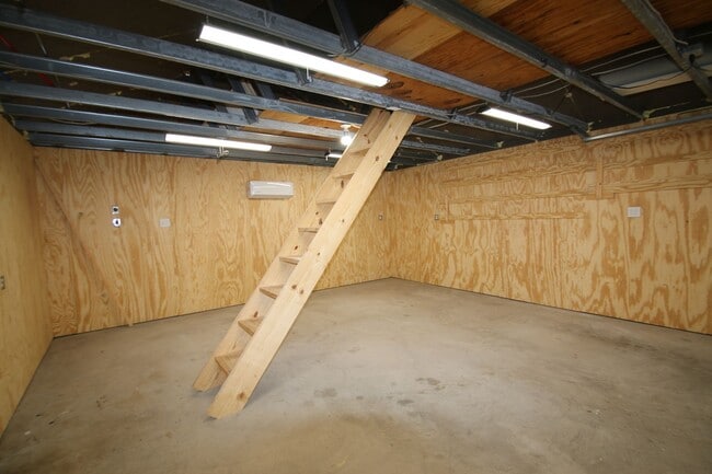 Building Photo - (("Wake Up in a Home YOU Love")) 2/2 STUNN...