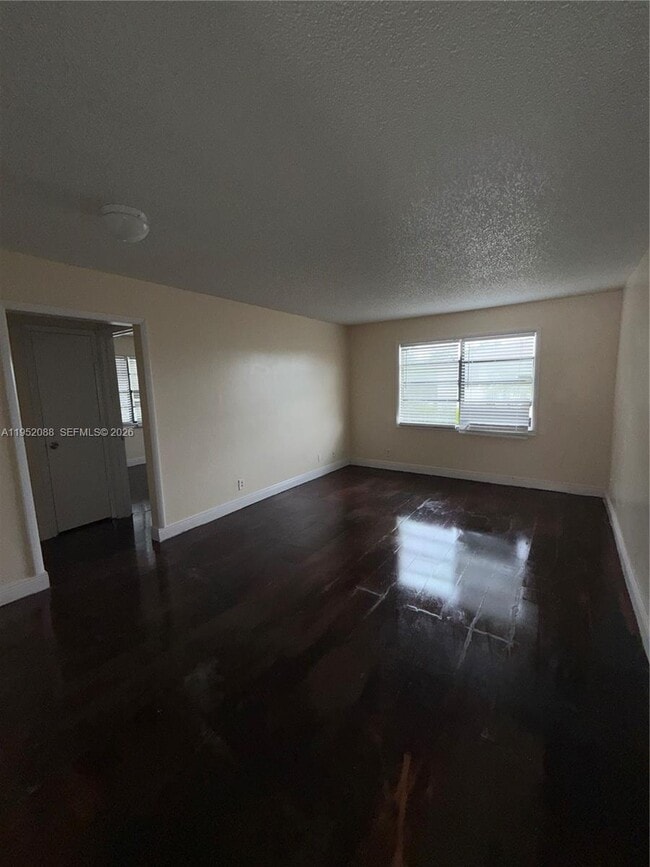 Building Photo - 7753 Tam Oshanter Blvd