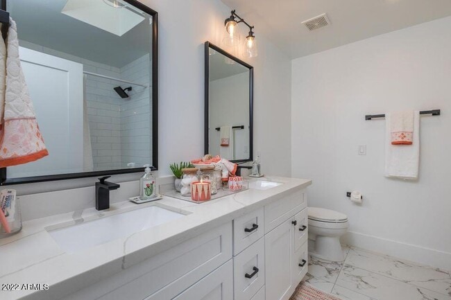 Building Photo - 22012 N 84th Pl