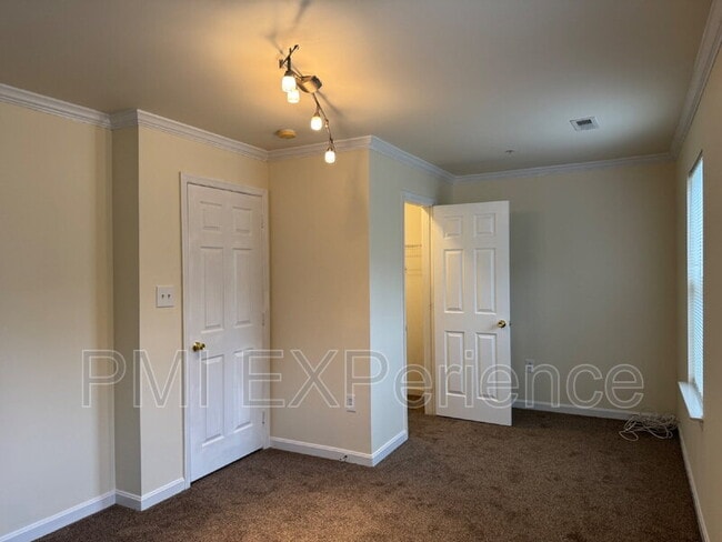 Building Photo - 9974 Morristown Pl