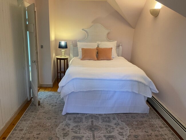 Building Photo - 14 High St