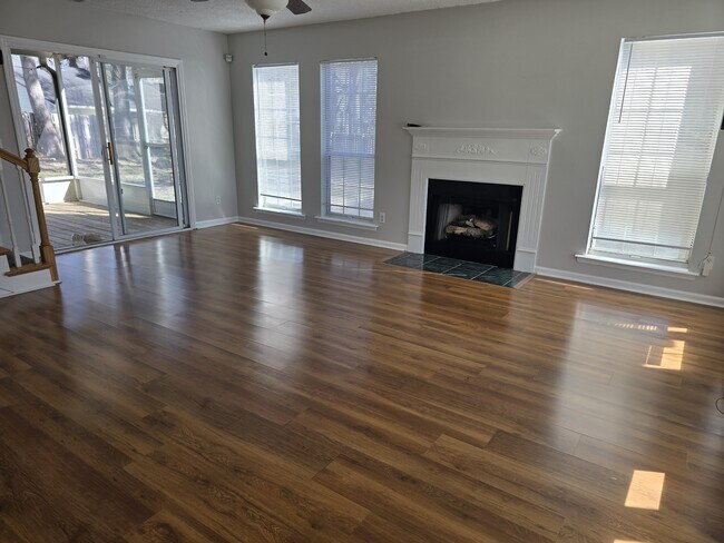 Building Photo - 22 Avocet Way