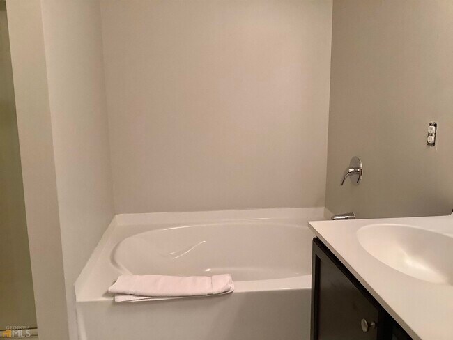 Building Photo - 1519 Creek Bend Ln NW