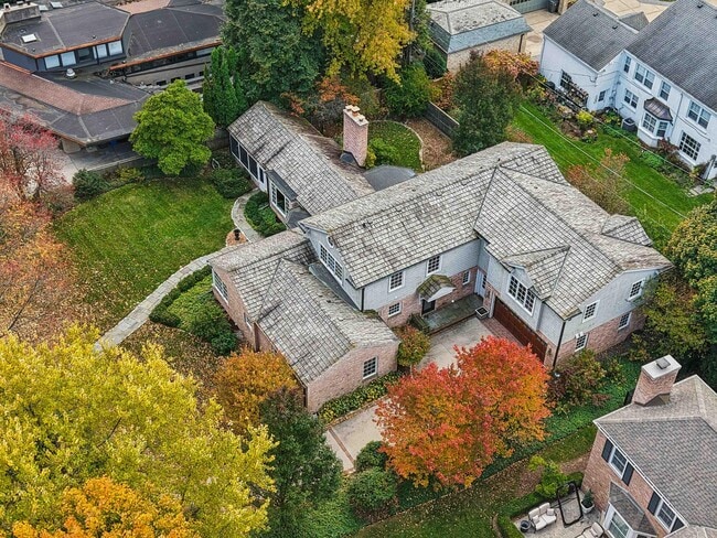 Building Photo - 5969 N Shore Dr