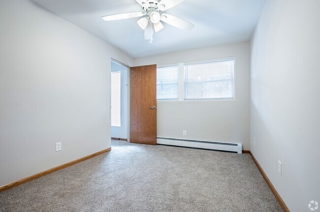 Building Photo - Charming 2-bedroom apartment in Prime Location!