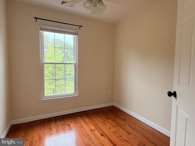 Building Photo - 1703 Bluffs Island Ct