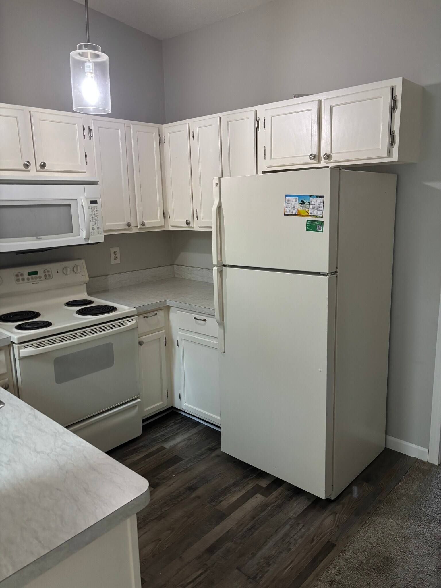 Building Photo - 17568 Pond Cir