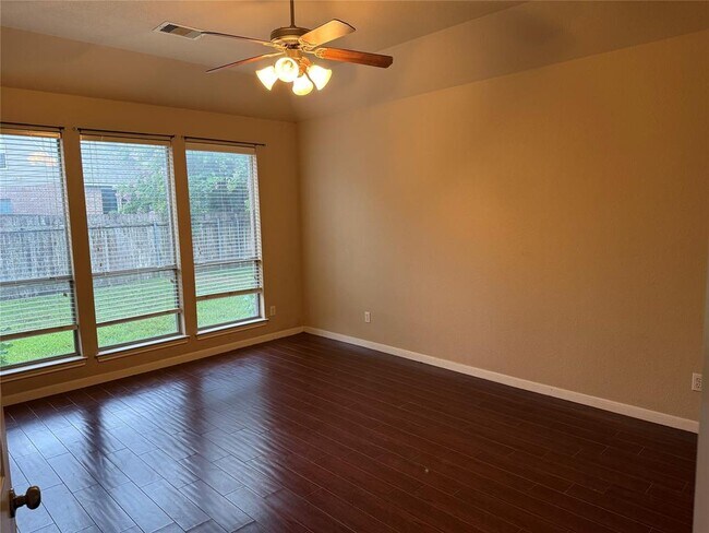Building Photo - 1105 Augusta Bend Dr