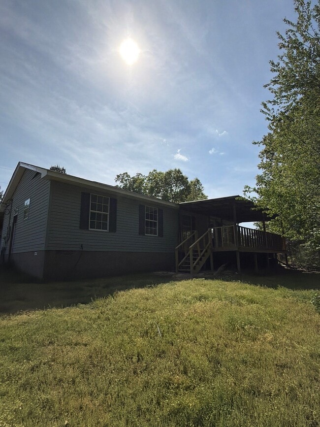 Building Photo - 105 Ray Hardister Rd