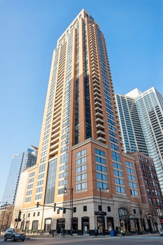Building Photo - 1160 S Michigan Ave
