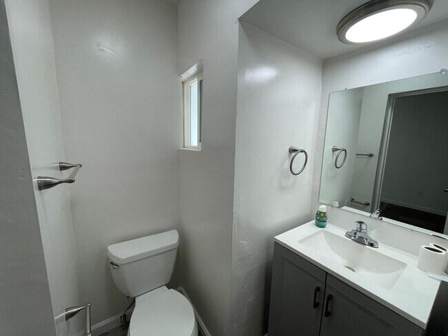 Building Photo - Burney Street Triplex