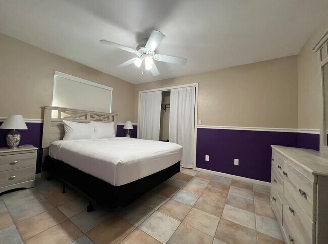 Building Photo - 3537 SE 1st Pl