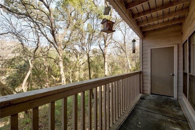 Building Photo - 3839 Dry Creek Dr