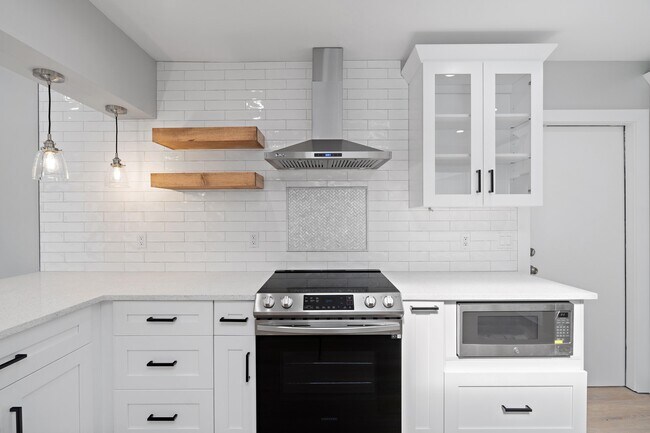 Building Photo - 3600 Westview Ave