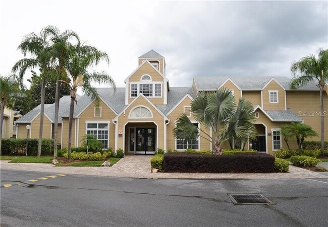 Building Photo - 1025 S Hiawassee Rd