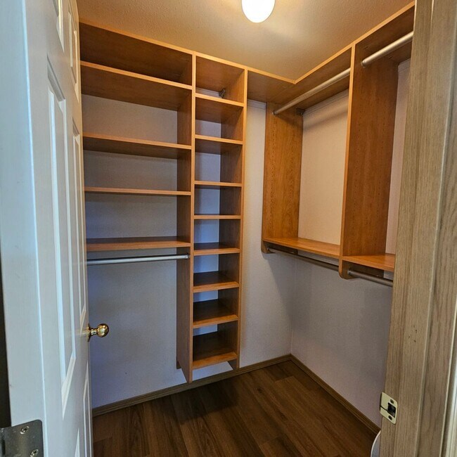 Building Photo - Move-In Ready Silverdale Home Close to Everything